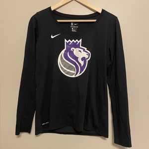 Nike Sacramento Kings Long-sleeve Shirt